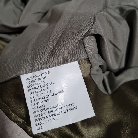 Cameron Blake by Mon Cheri size 10 Gown with Bolero in size 10 - Picture 8 of 16